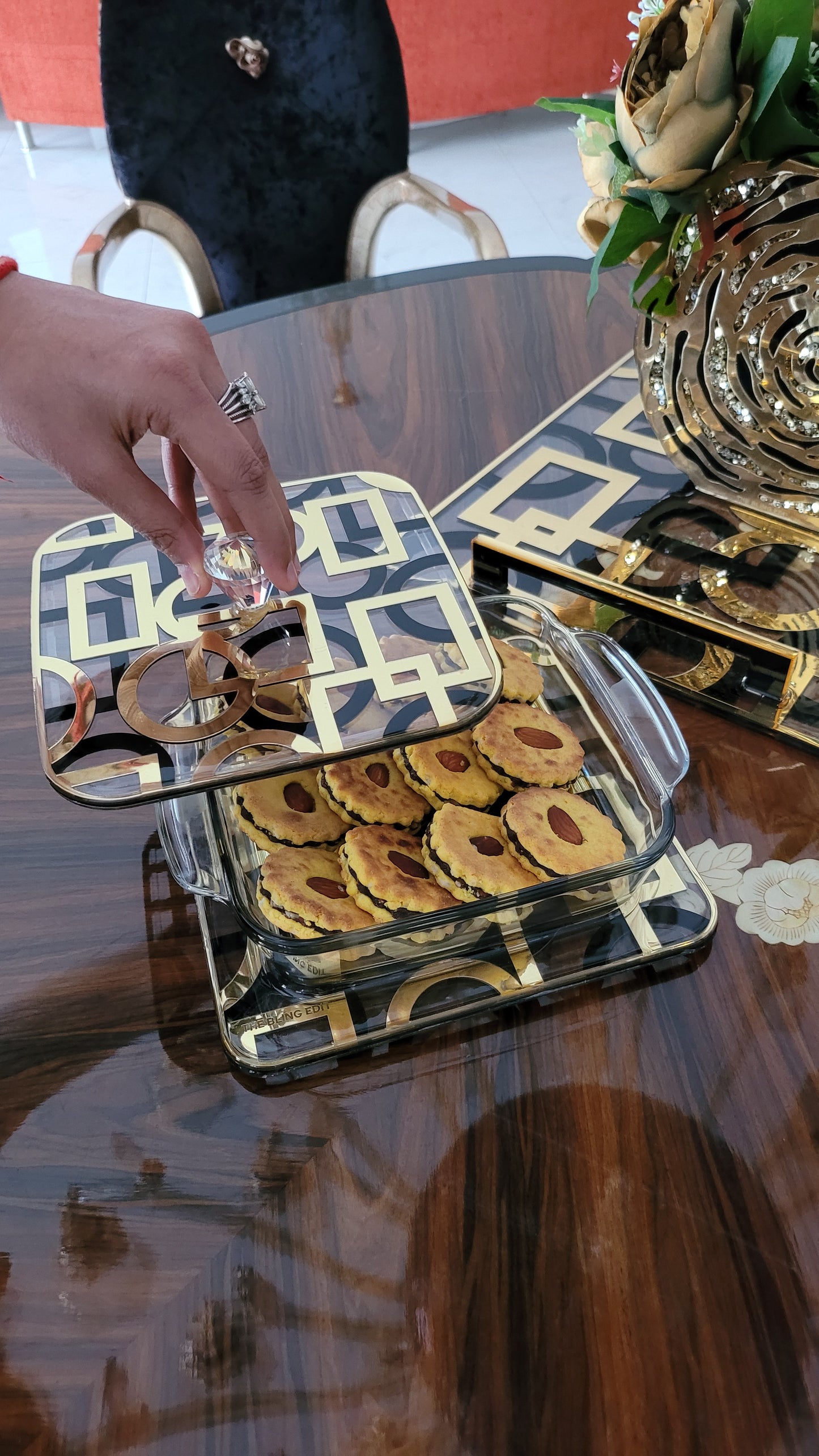 Blocks Black & Gold: Square Bowl With Lid